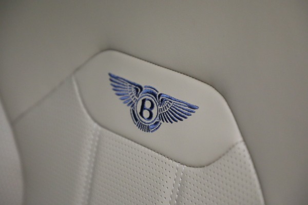 New 2024 Bentley Bentayga Hybrid for sale Sold at Bentley Greenwich in Greenwich CT 06830 27