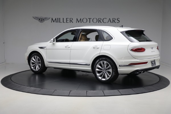 New 2024 Bentley Bentayga Hybrid for sale Sold at Bentley Greenwich in Greenwich CT 06830 4