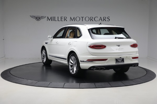 New 2024 Bentley Bentayga Hybrid for sale Sold at Bentley Greenwich in Greenwich CT 06830 5