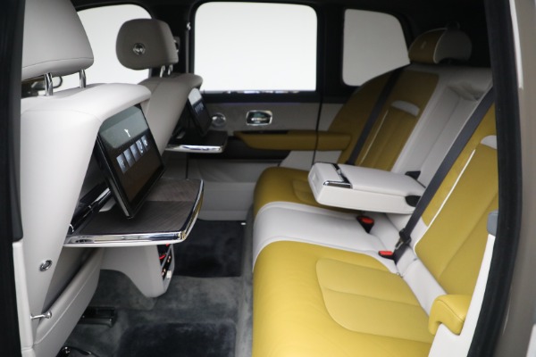 Used 2025 Rolls-Royce Cullinan for sale Sold at Bentley Greenwich in Greenwich CT 06830 27