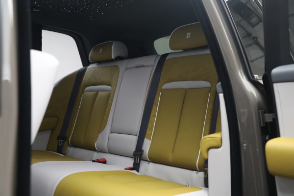Used 2025 Rolls-Royce Cullinan for sale Sold at Bentley Greenwich in Greenwich CT 06830 28
