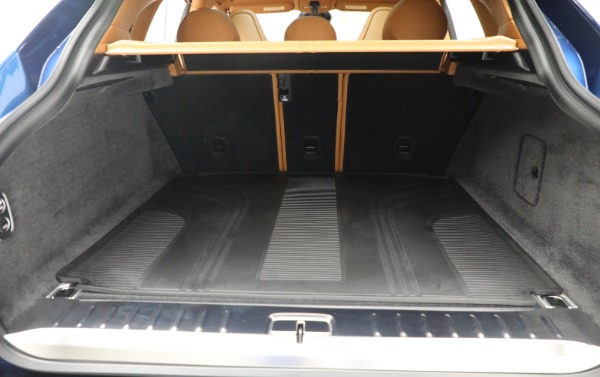 New 2025 Aston Martin DBX707 for sale $285,700 at Bentley Greenwich in Greenwich CT 06830 28