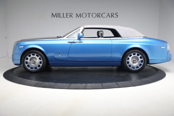 Used 2015 Rolls-Royce Phantom Drophead Coupe for sale Sold at Bentley Greenwich in Greenwich CT 06830 18