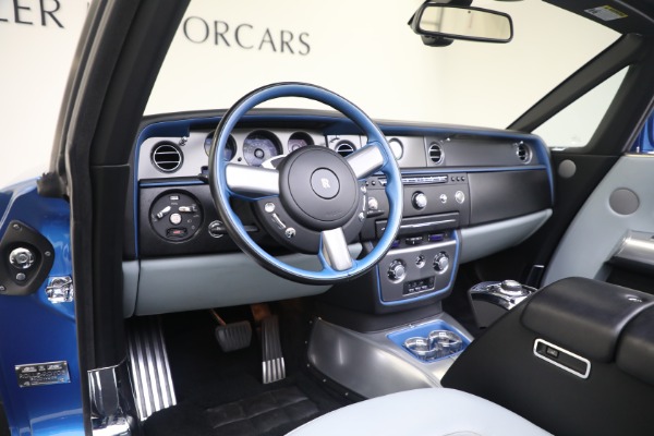 Used 2015 Rolls-Royce Phantom Drophead Coupe for sale Sold at Bentley Greenwich in Greenwich CT 06830 26