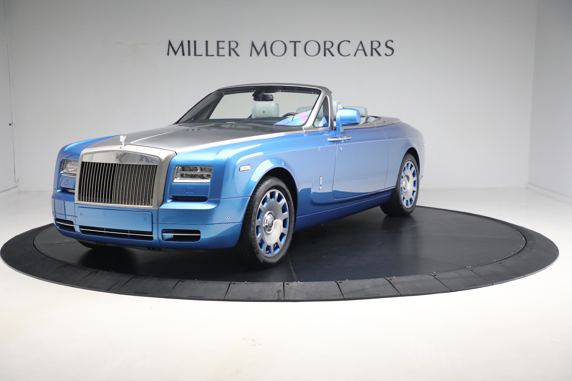 Used 2015 Rolls-Royce Phantom Drophead Coupe for sale Sold at Bentley Greenwich in Greenwich CT 06830 1