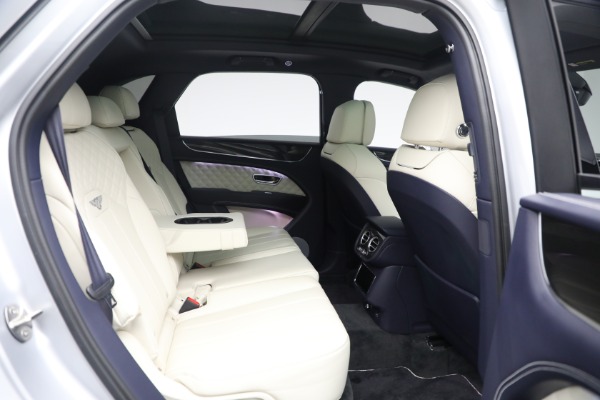 Used 2021 Bentley Bentayga V8 for sale Sold at Bentley Greenwich in Greenwich CT 06830 25