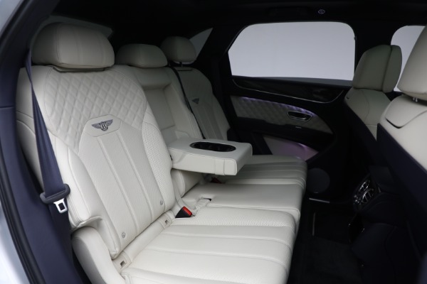 Used 2021 Bentley Bentayga V8 for sale Sold at Bentley Greenwich in Greenwich CT 06830 26