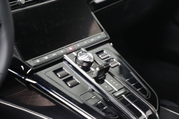 New 2025 Aston Martin Vantage for sale Sold at Bentley Greenwich in Greenwich CT 06830 17