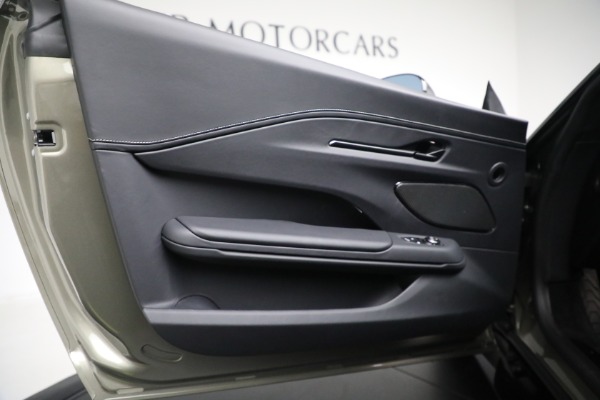 New 2025 Aston Martin Vantage for sale Sold at Bentley Greenwich in Greenwich CT 06830 20