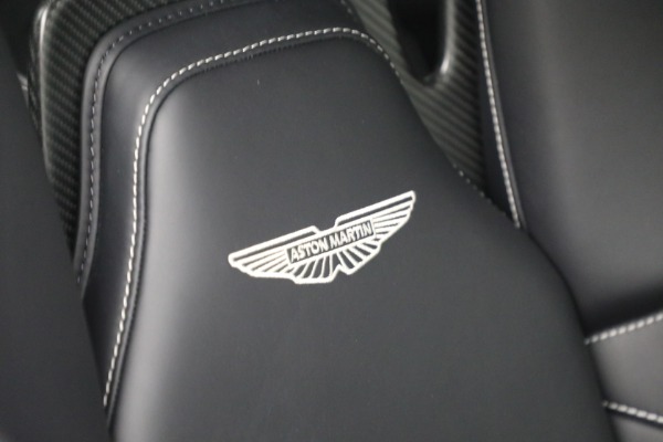 New 2025 Aston Martin Vantage for sale Sold at Bentley Greenwich in Greenwich CT 06830 25
