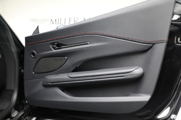 New 2025 Aston Martin Vantage for sale $235,300 at Bentley Greenwich in Greenwich CT 06830 22