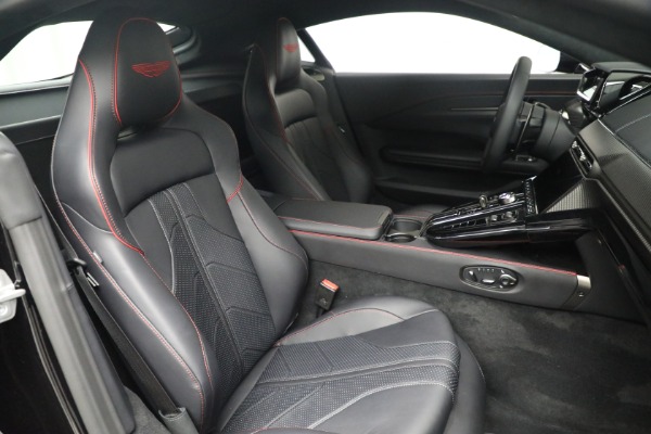 New 2025 Aston Martin Vantage for sale $235,300 at Bentley Greenwich in Greenwich CT 06830 24