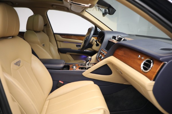 Used 2021 Bentley Bentayga V8 for sale Sold at Bentley Greenwich in Greenwich CT 06830 18