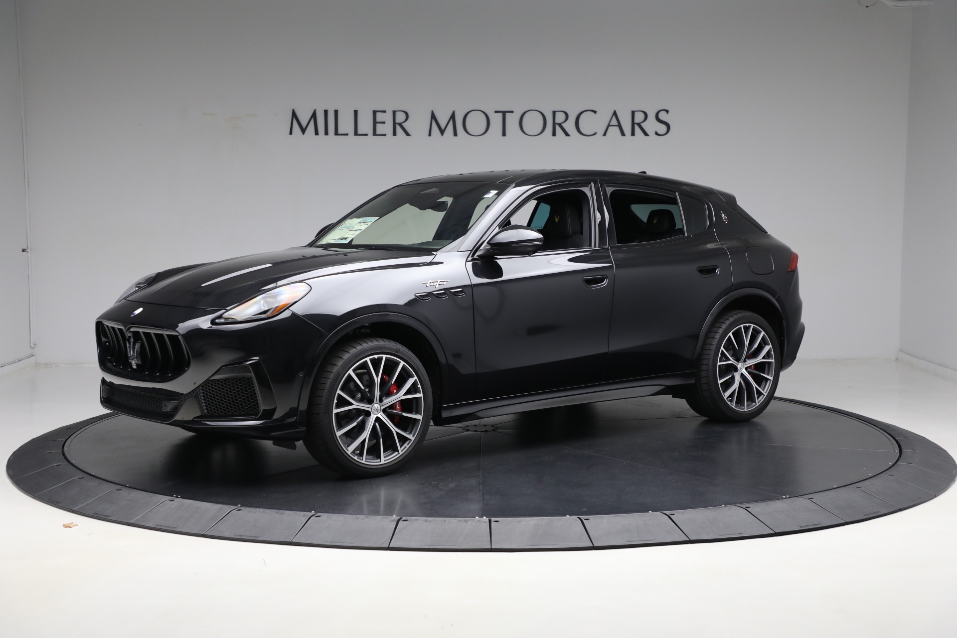 New 2024 Maserati Grecale Trofeo for sale Sold at Bentley Greenwich in Greenwich CT 06830 1