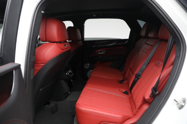 New 2025 Bentley Bentayga V8 for sale $267,820 at Bentley Greenwich in Greenwich CT 06830 18