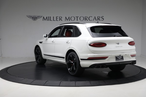 New 2025 Bentley Bentayga V8 for sale $267,820 at Bentley Greenwich in Greenwich CT 06830 5