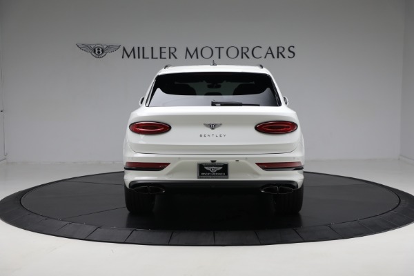New 2025 Bentley Bentayga V8 for sale $267,820 at Bentley Greenwich in Greenwich CT 06830 6
