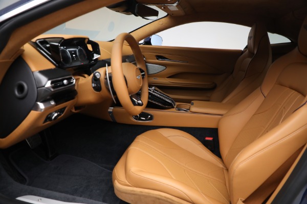New 2025 Aston Martin Vantage for sale $243,200 at Bentley Greenwich in Greenwich CT 06830 14