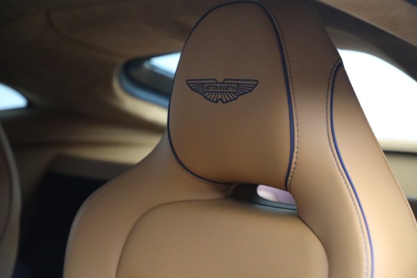 New 2025 Aston Martin Vantage for sale $243,200 at Bentley Greenwich in Greenwich CT 06830 16