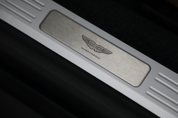 New 2025 Aston Martin Vantage for sale $243,200 at Bentley Greenwich in Greenwich CT 06830 17