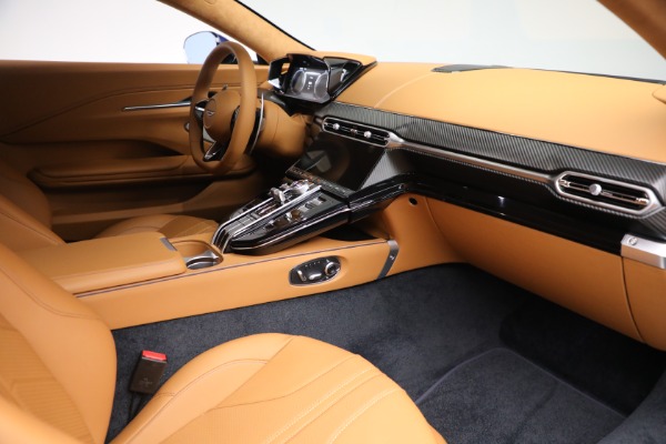 New 2025 Aston Martin Vantage for sale $243,200 at Bentley Greenwich in Greenwich CT 06830 21