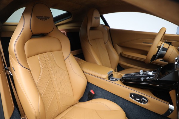 New 2025 Aston Martin Vantage for sale $243,200 at Bentley Greenwich in Greenwich CT 06830 22
