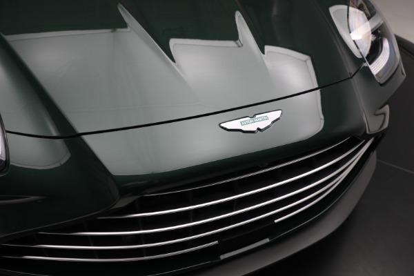 New 2025 Aston Martin Vantage for sale Sold at Bentley Greenwich in Greenwich CT 06830 27