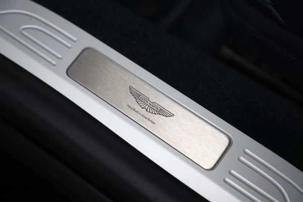 New 2025 Aston Martin Vantage for sale Call for price at Bentley Greenwich in Greenwich CT 06830 23