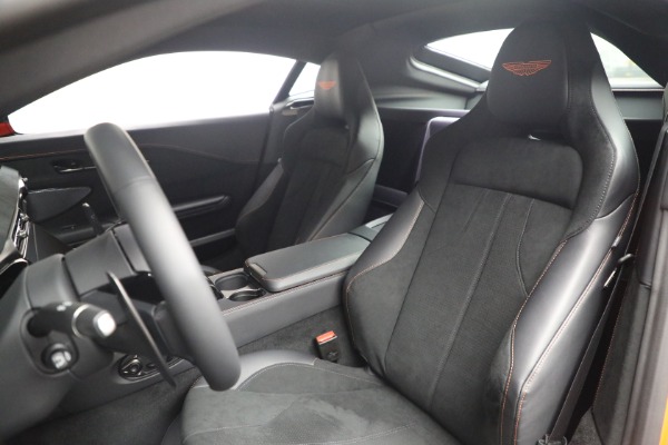 New 2025 Aston Martin Vantage for sale Sold at Bentley Greenwich in Greenwich CT 06830 17