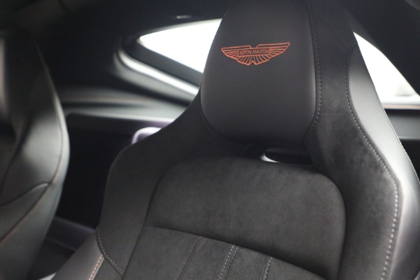 New 2025 Aston Martin Vantage for sale Sold at Bentley Greenwich in Greenwich CT 06830 18