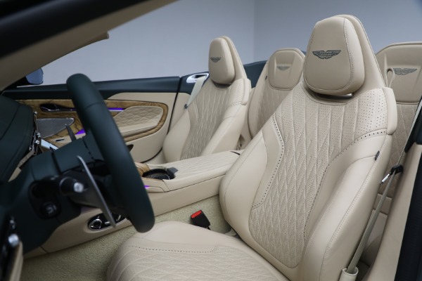 New 2025 Aston Martin DB12 Volante for sale $350,600 at Bentley Greenwich in Greenwich CT 06830 26