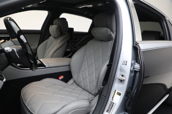 Used 2024 Mercedes-Benz S-Class Mercedes-Maybach S 580 4MATIC for sale Sold at Bentley Greenwich in Greenwich CT 06830 16