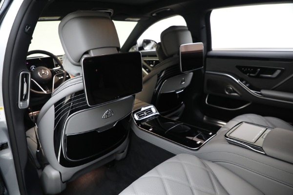 Used 2024 Mercedes-Benz S-Class Mercedes-Maybach S 580 4MATIC for sale Sold at Bentley Greenwich in Greenwich CT 06830 21