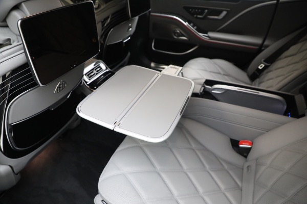 Used 2024 Mercedes-Benz S-Class Mercedes-Maybach S 580 4MATIC for sale Sold at Bentley Greenwich in Greenwich CT 06830 22