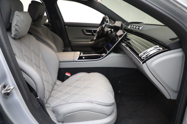 Used 2024 Mercedes-Benz S-Class Mercedes-Maybach S 580 4MATIC for sale Sold at Bentley Greenwich in Greenwich CT 06830 24