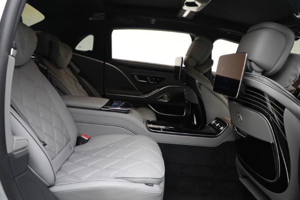Used 2024 Mercedes-Benz S-Class Mercedes-Maybach S 580 4MATIC for sale Sold at Bentley Greenwich in Greenwich CT 06830 26