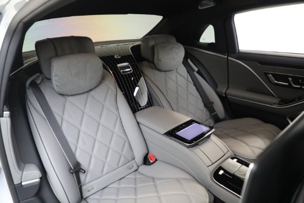 Used 2024 Mercedes-Benz S-Class Mercedes-Maybach S 580 4MATIC for sale Sold at Bentley Greenwich in Greenwich CT 06830 27