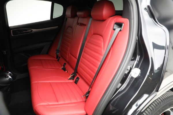 New 2025 Alfa Romeo Stelvio Veloce for sale $57,685 at Bentley Greenwich in Greenwich CT 06830 15