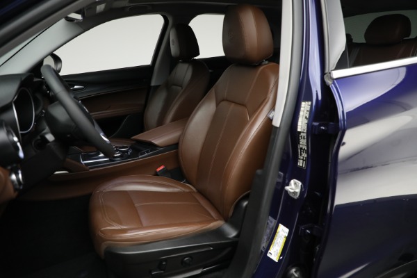 Used 2018 Alfa Romeo Stelvio for sale Sold at Bentley Greenwich in Greenwich CT 06830 10
