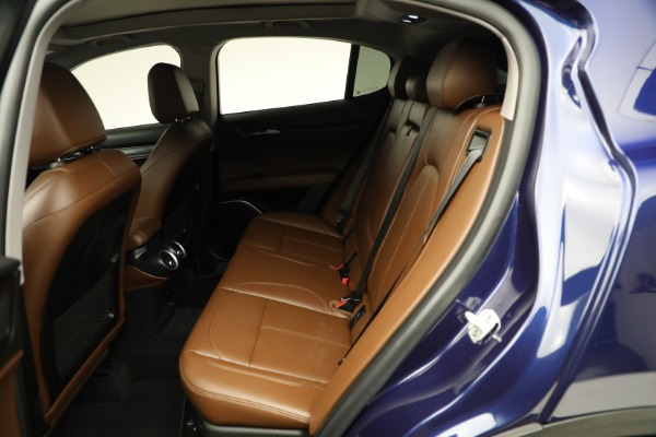 Used 2018 Alfa Romeo Stelvio for sale Sold at Bentley Greenwich in Greenwich CT 06830 13