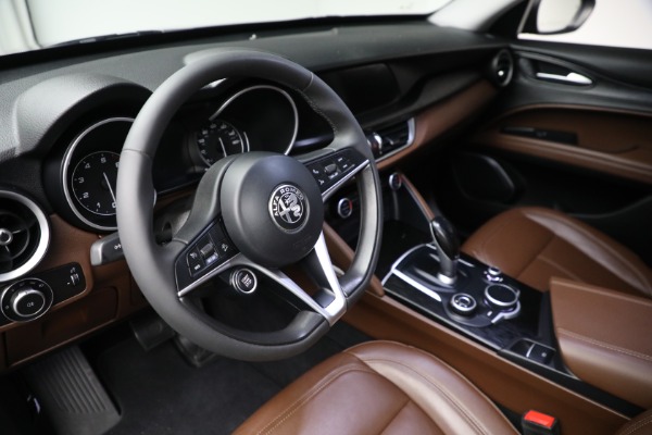 Used 2018 Alfa Romeo Stelvio for sale Sold at Bentley Greenwich in Greenwich CT 06830 8