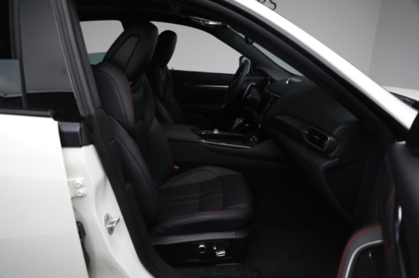 New 2024 Maserati Levante Modena Ultima for sale $99,699 at Bentley Greenwich in Greenwich CT 06830 14