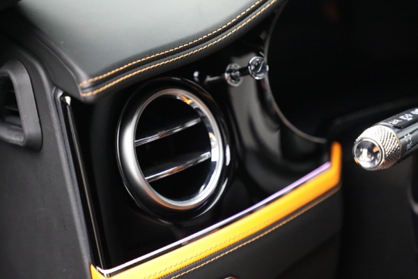 New 2025 Bentley Flying Spur Speed for sale $356,075 at Bentley Greenwich in Greenwich CT 06830 19
