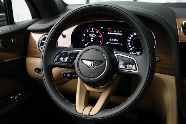 New 2025 Bentley Bentayga V8 for sale $249,525 at Bentley Greenwich in Greenwich CT 06830 19
