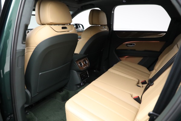 New 2025 Bentley Bentayga V8 for sale $249,525 at Bentley Greenwich in Greenwich CT 06830 20