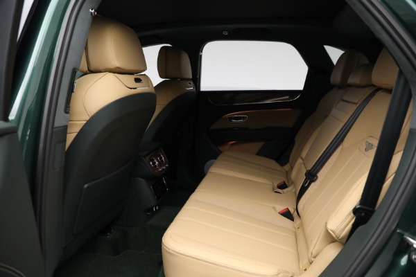 New 2025 Bentley Bentayga V8 for sale $249,525 at Bentley Greenwich in Greenwich CT 06830 21