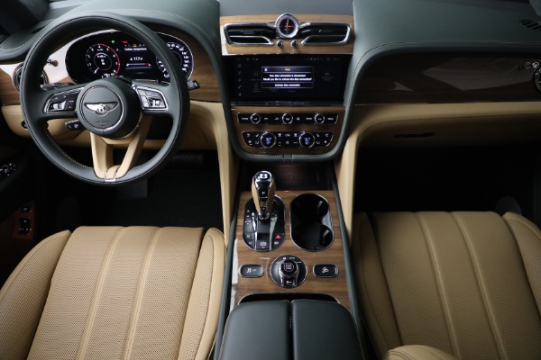 New 2025 Bentley Bentayga V8 for sale $249,525 at Bentley Greenwich in Greenwich CT 06830 27