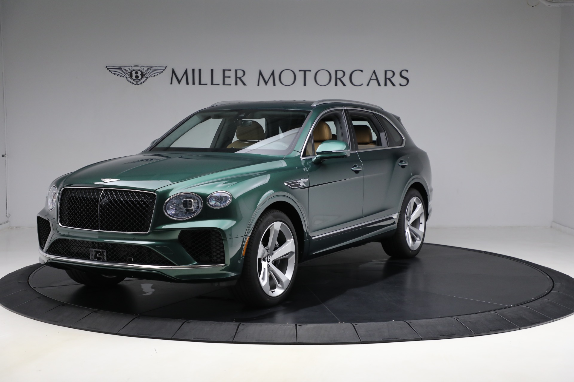 New 2025 Bentley Bentayga V8 for sale $249,525 at Bentley Greenwich in Greenwich CT 06830 1