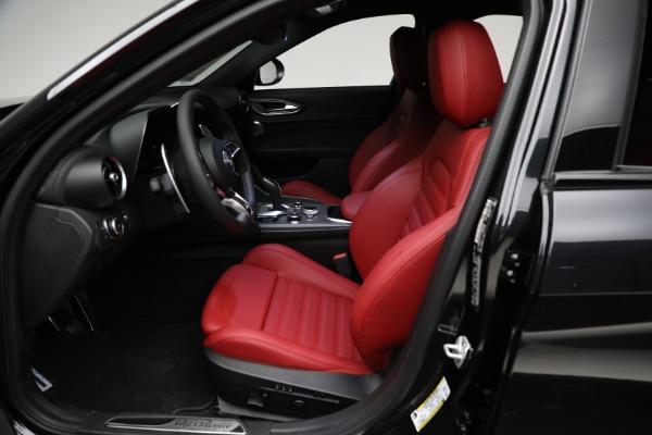 New 2024 Alfa Romeo Giulia Quadrifoglio Carbon for sale $81,632 at Bentley Greenwich in Greenwich CT 06830 10