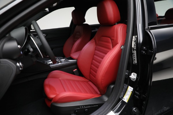 New 2024 Alfa Romeo Giulia Quadrifoglio Carbon for sale $81,632 at Bentley Greenwich in Greenwich CT 06830 11